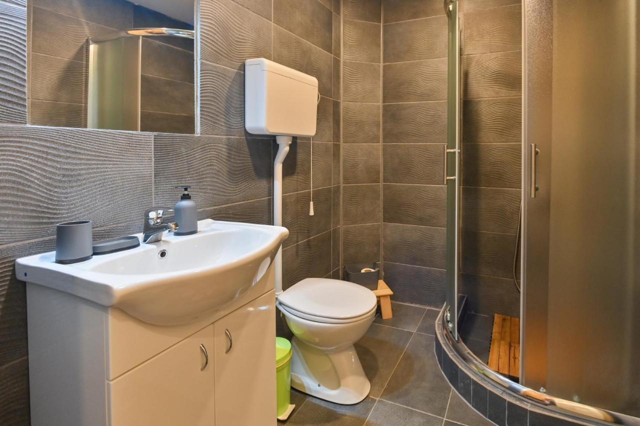 Neva Sobe Sa Pogledom Na Planine Apartment Мокра гора Екстериор снимка